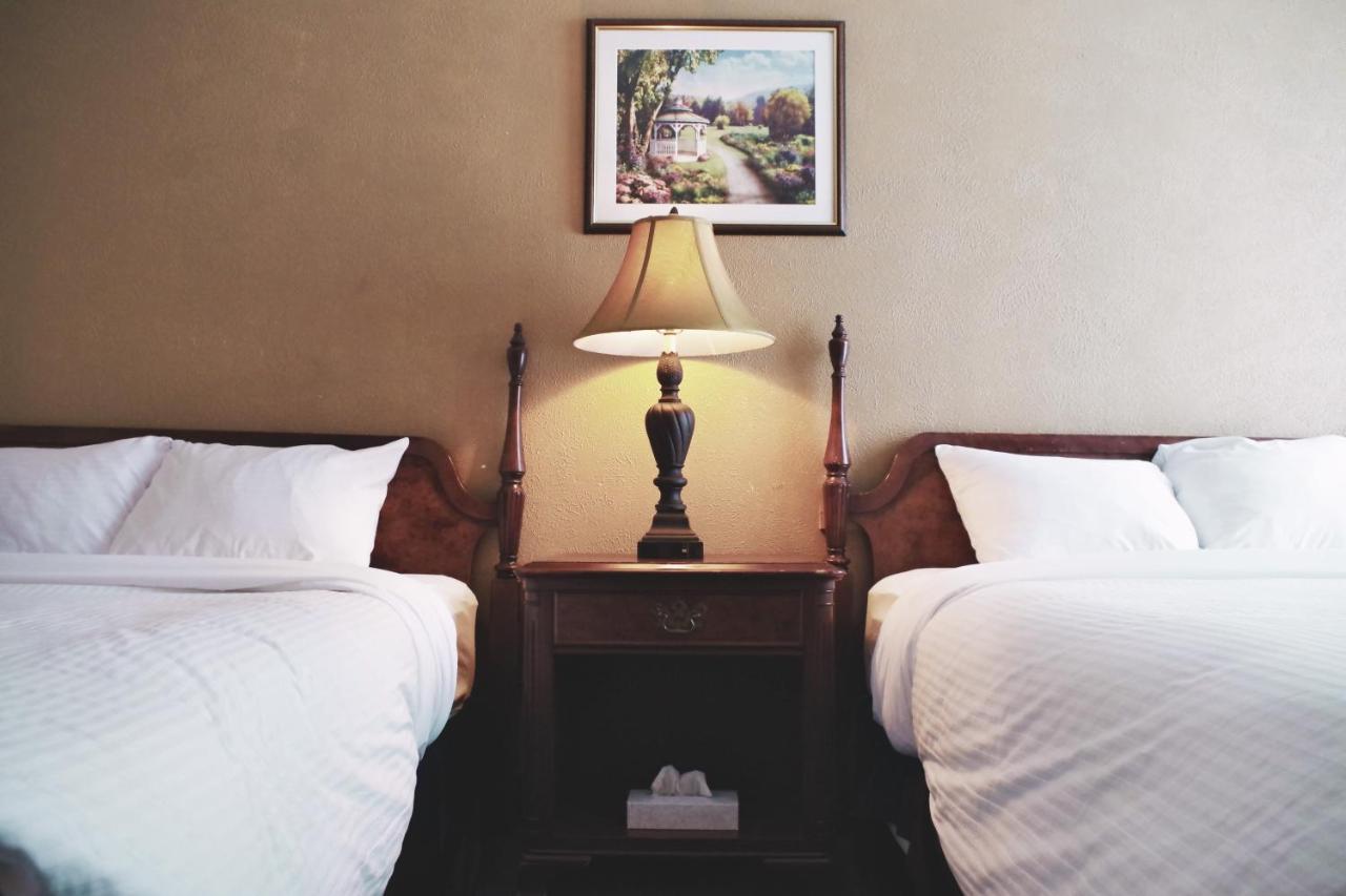 The City Motel Frédéricton Extérieur photo