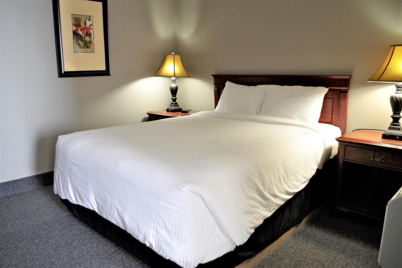 The City Motel Frédéricton Extérieur photo
